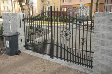 Flügeltor elektrisches Tor Toreinfahrt Tore Elektro Automatik Flügeltore Schwenk Einfahrt Schmiedeisen Einfahrtstore Schiebe oder Flügeltor Echte Handarbeit Maßanfertigung Modell #018fluegeltor