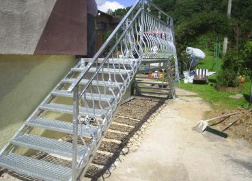 Klassisches Außengeländer Balkongeländer , Treppengeländer, Balkon , Treppe , Geländer , Echte Handarbeit Pulverbeschichtet Modell #143