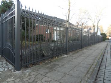 Aussen Garten Grundstueck Gelaender Zaun Klassisch M.413